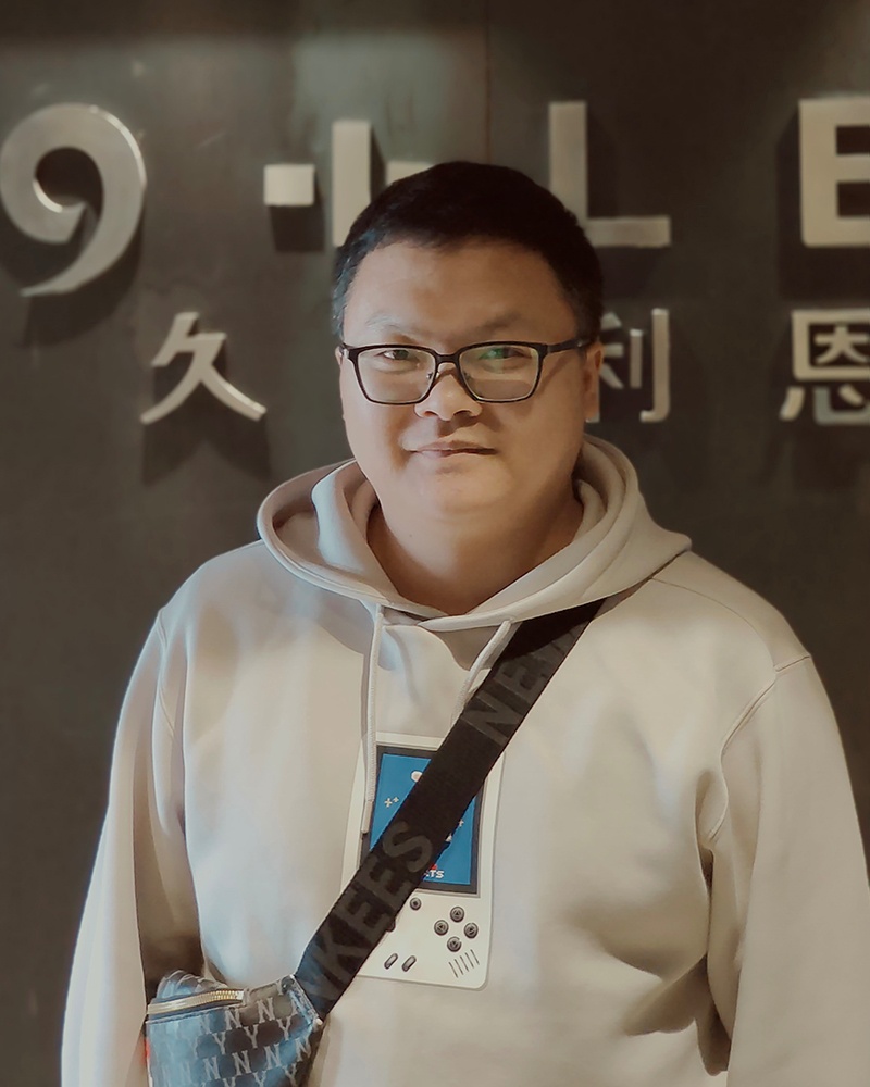 婁周軍